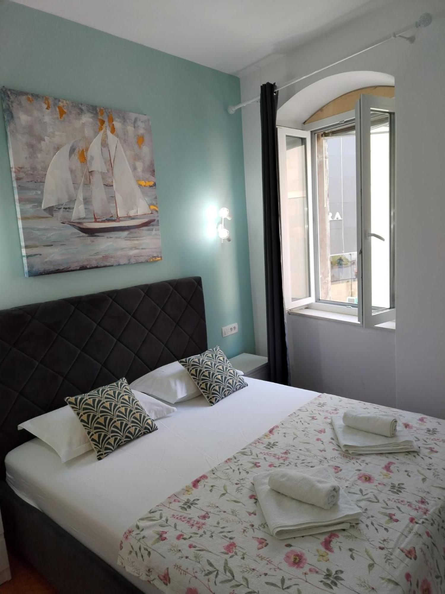 Garden Apartment Сплит Екстериор снимка